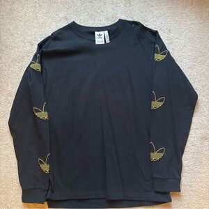 Adidas Black Long Sleeve Shirt with embroidered Accents down sleeve size large